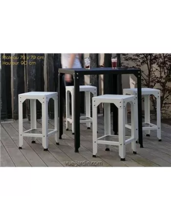 Hegoa SC Mange debout carré