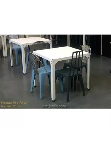 Hegoa SC Mange debout carré