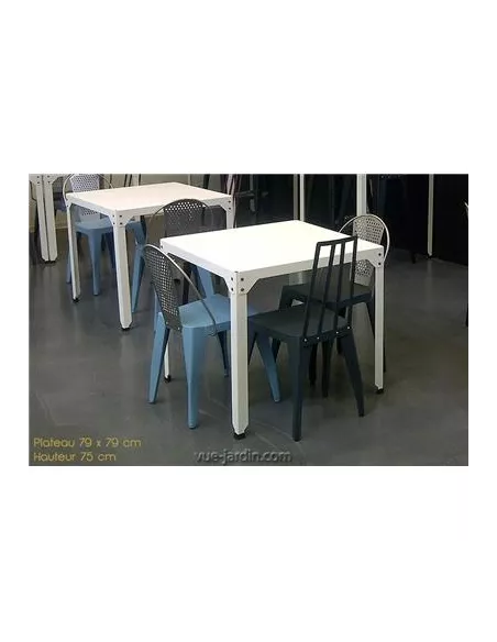 Hegoa SC Mange debout carré