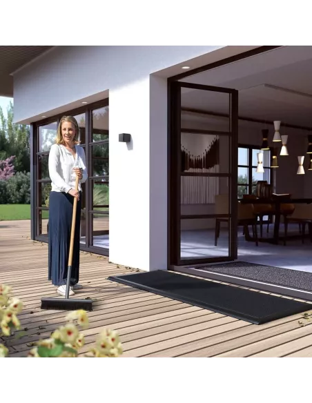 Balai extérieur en frêne